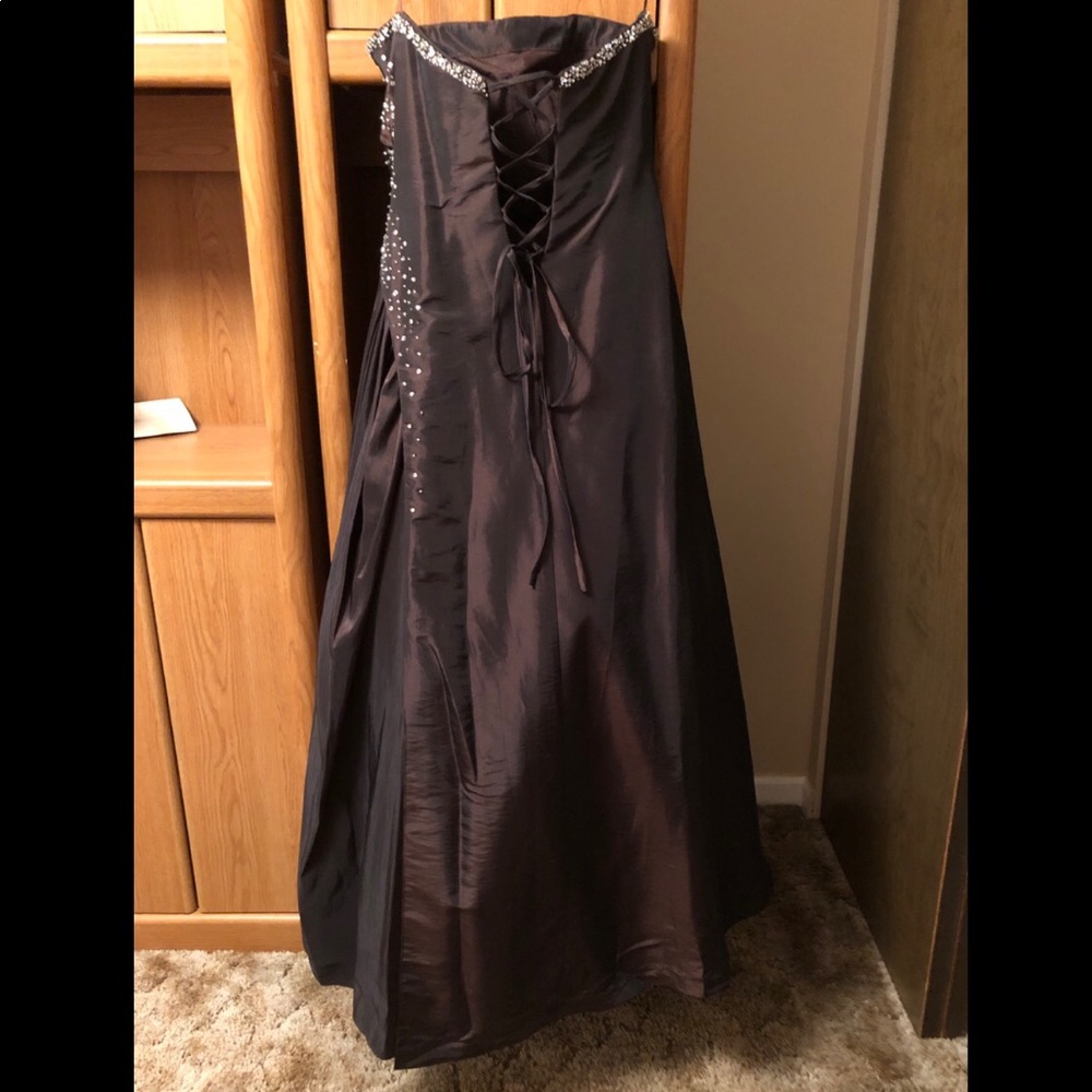 Prom Dress - Picture 5 of 9